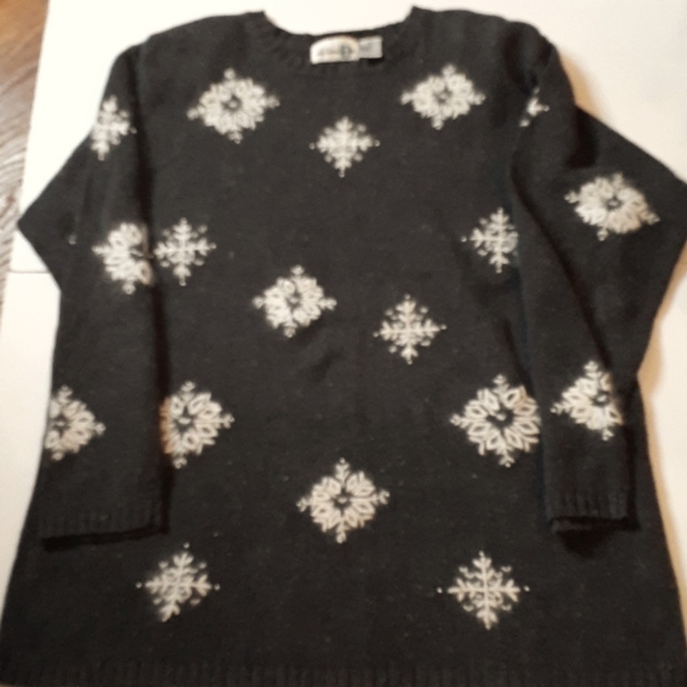 Paul Harris Designs Sweater XL